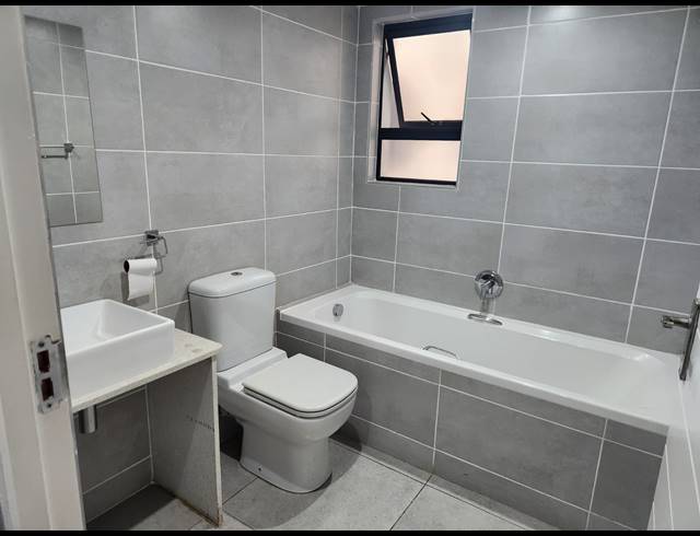 3 BEDROOM APARTMENT FOR SALE IN BISLEY